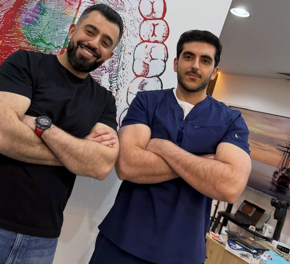 Pleasure meeting @alyahyaomfs 1 of 15 OMF surgeons in 🇰🇼. However, I am a 1 of 1 Dental Surgeo 2